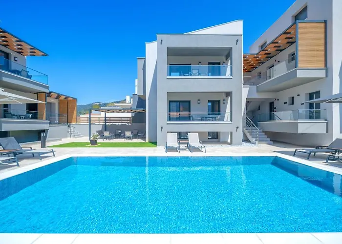 Perla 3* Chrisi Ammoudia